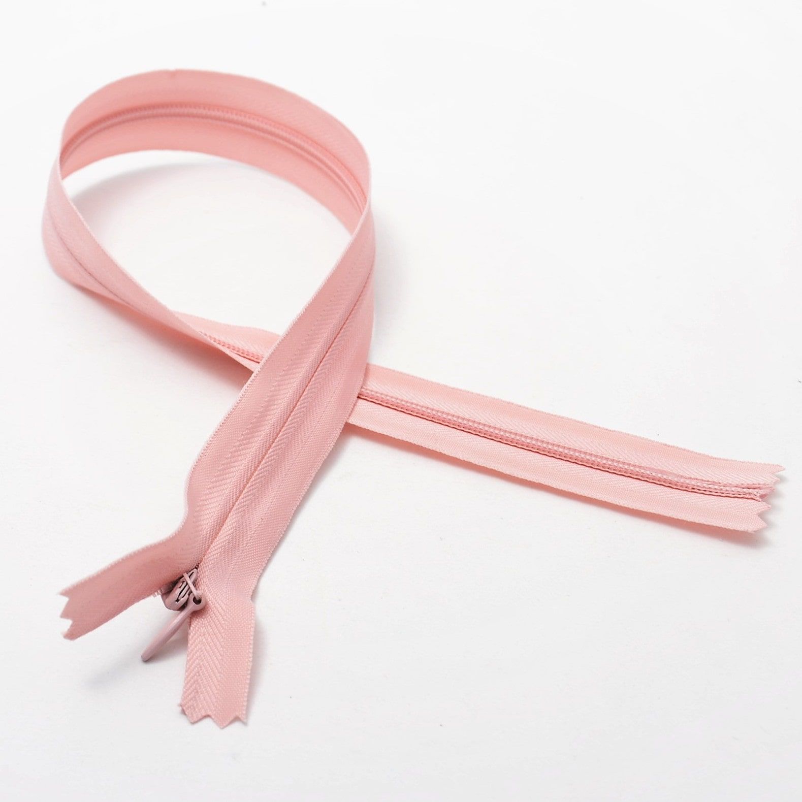 Trimz invisible/concealed zip pink