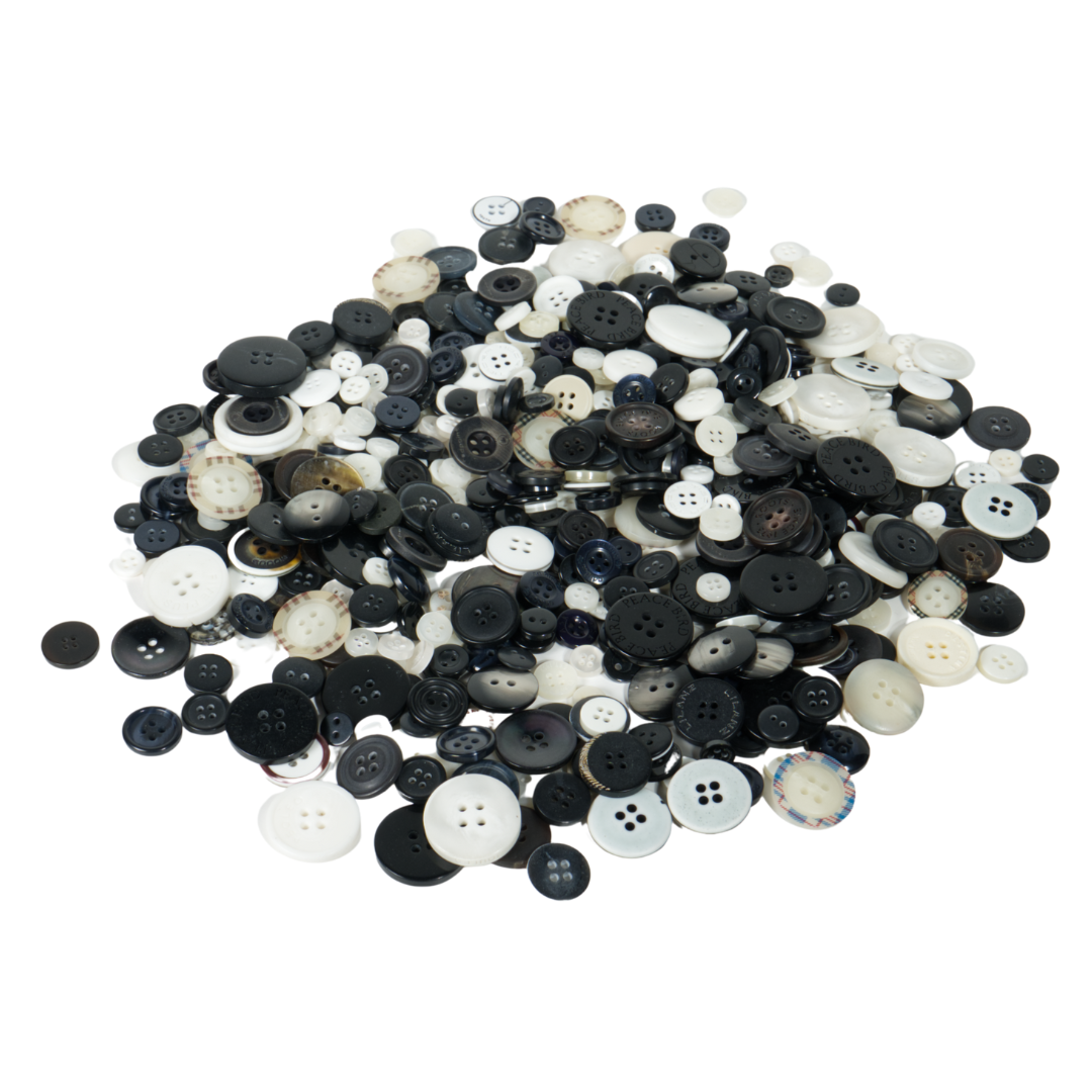 Trimz assorted buttons 250g black and white
